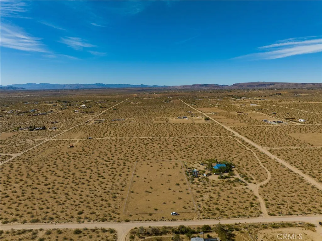 main property photo 16