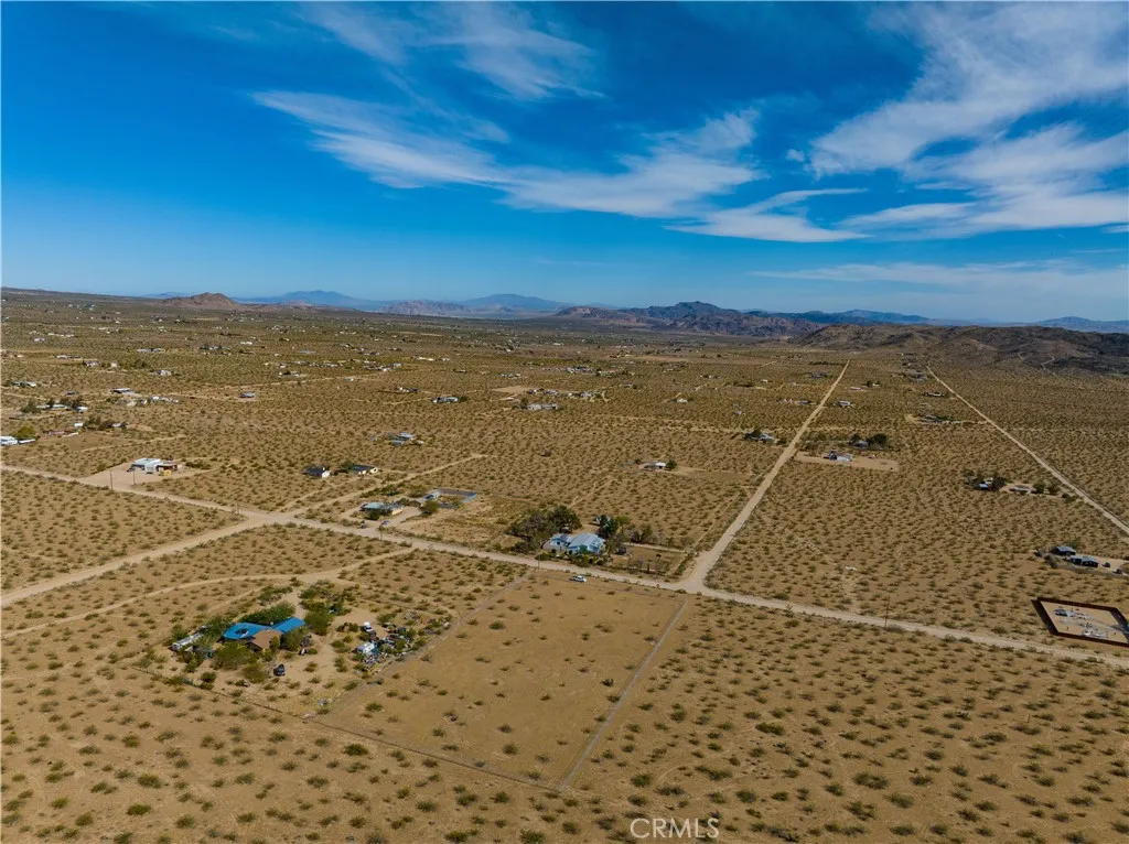 main property photo 8