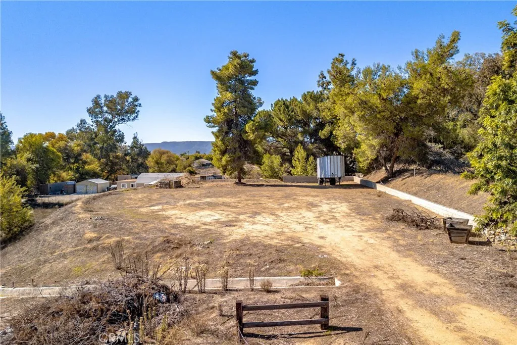 main property photo 10