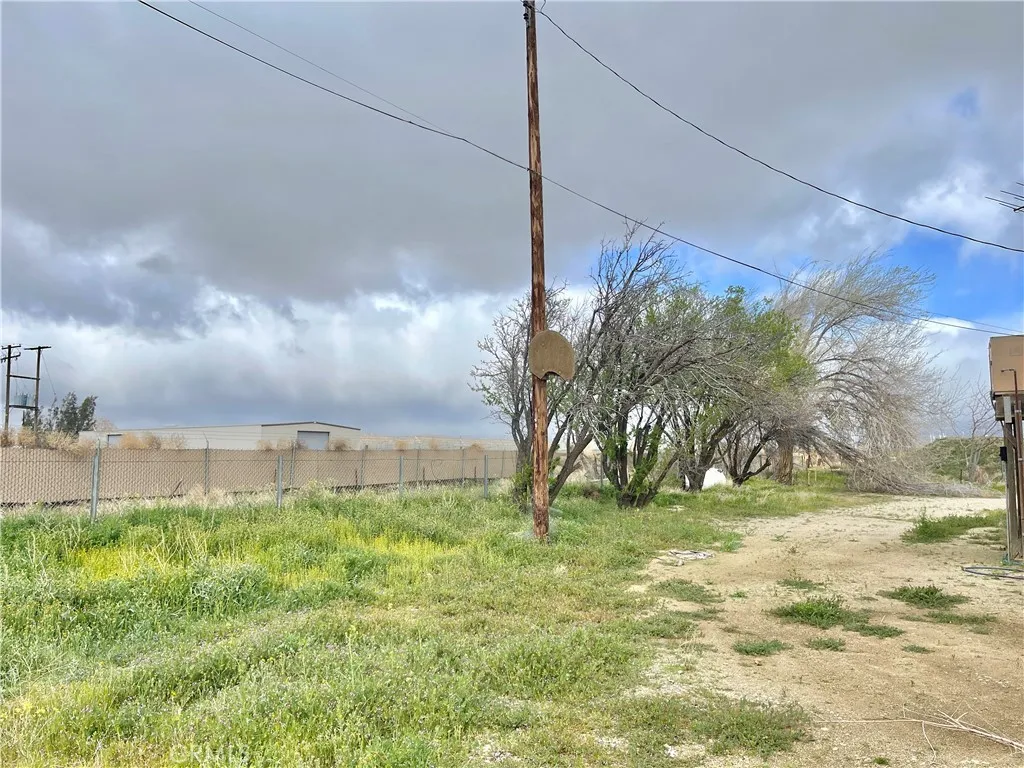 main property photo 14