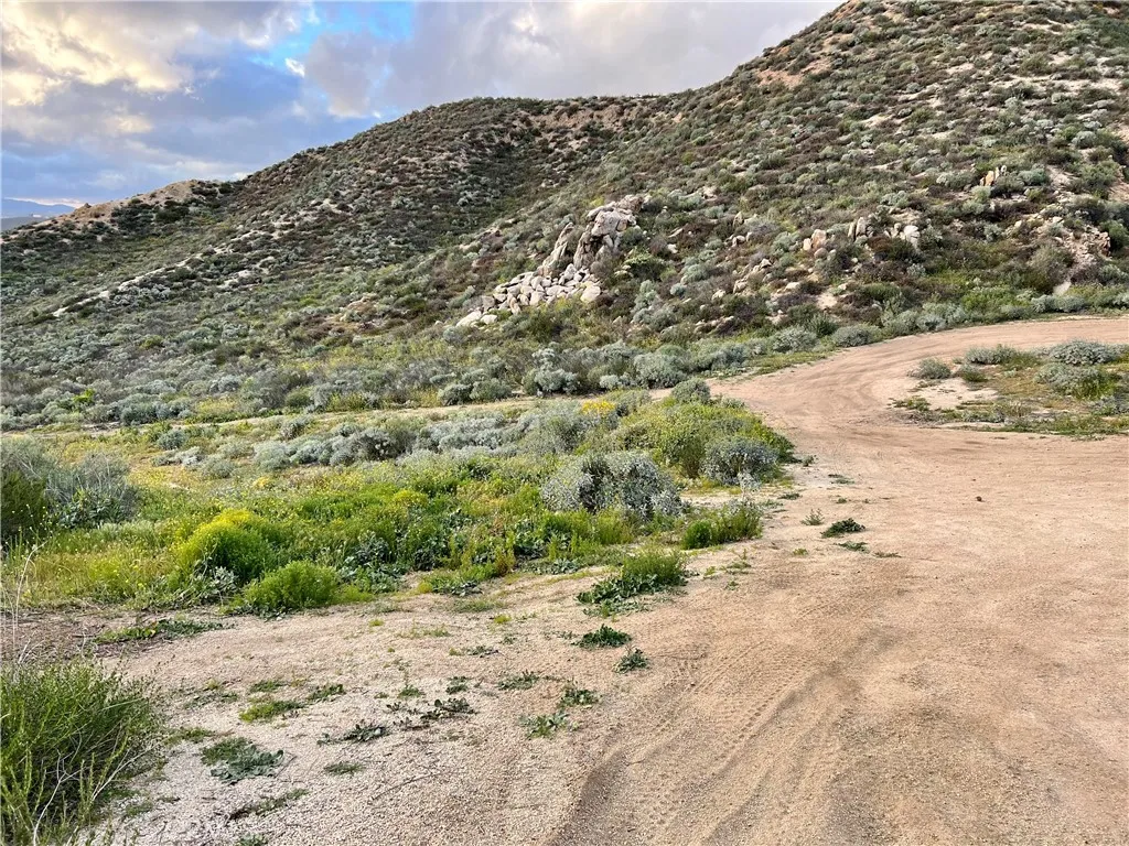 main property photo 14