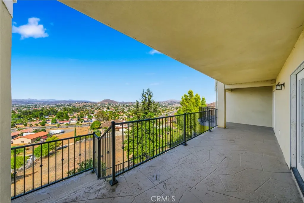 main property photo 65