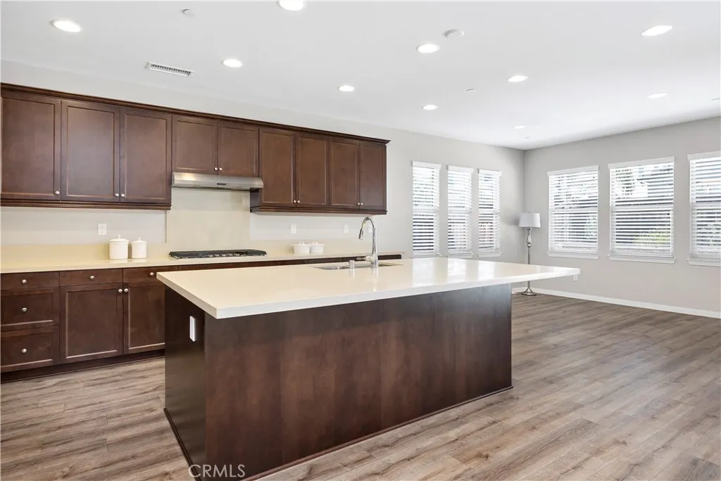 property viewer photo 16