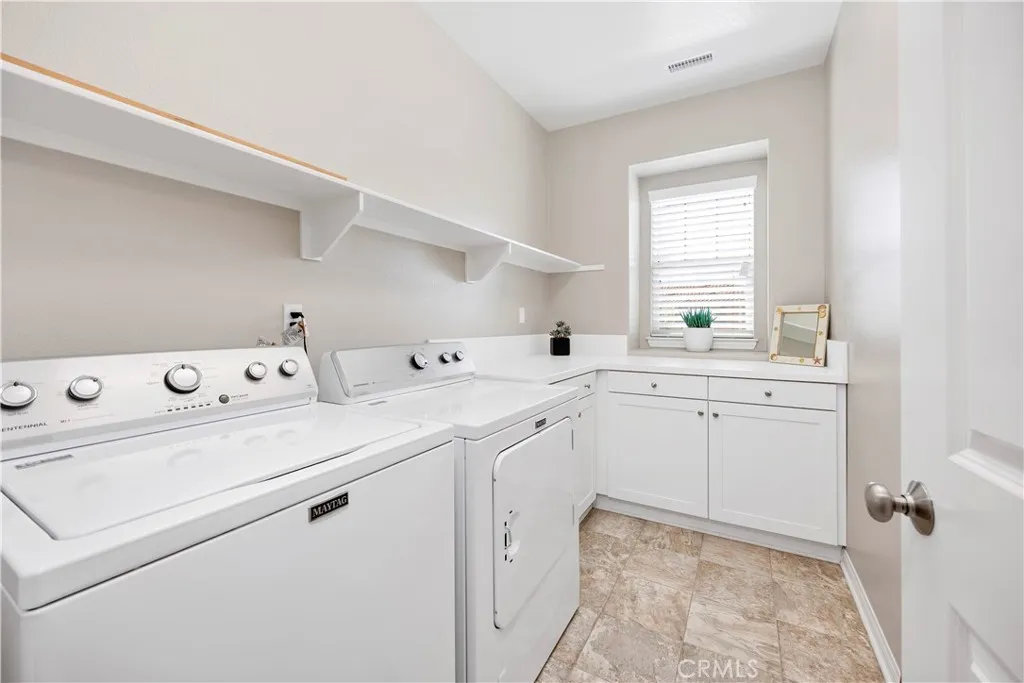 property viewer photo 32