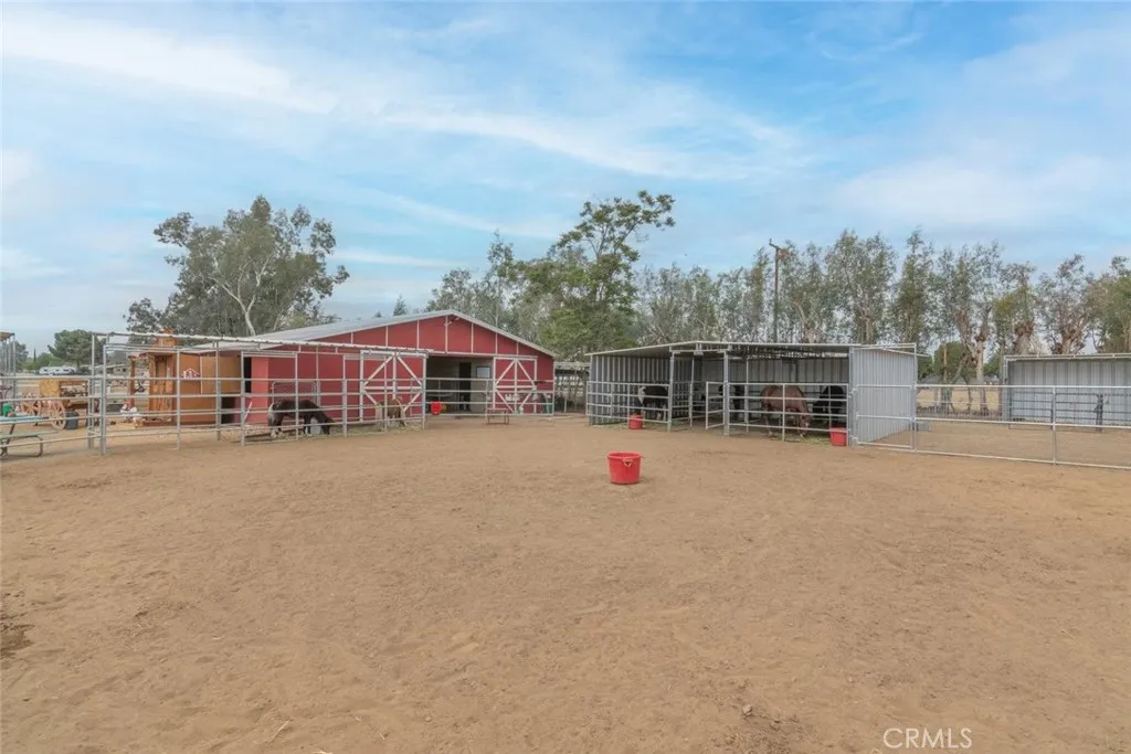 main property photo 44