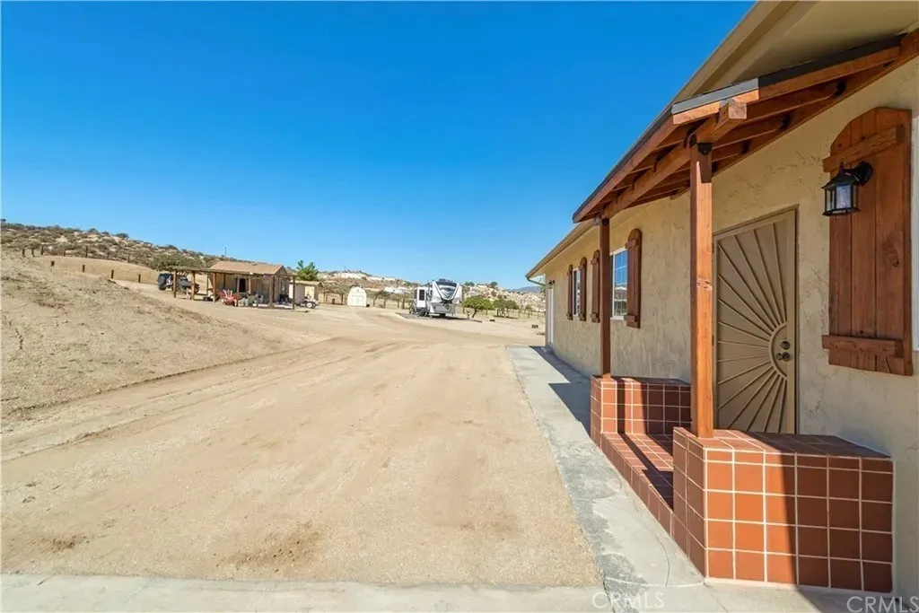 main property photo 16