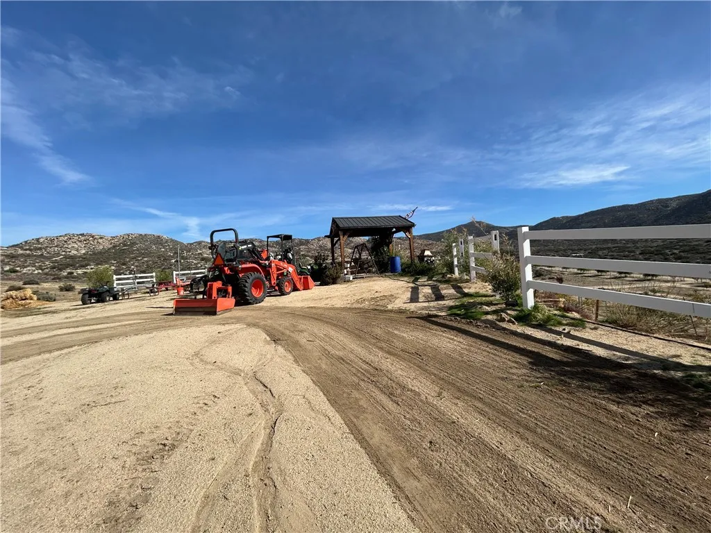 main property photo 29