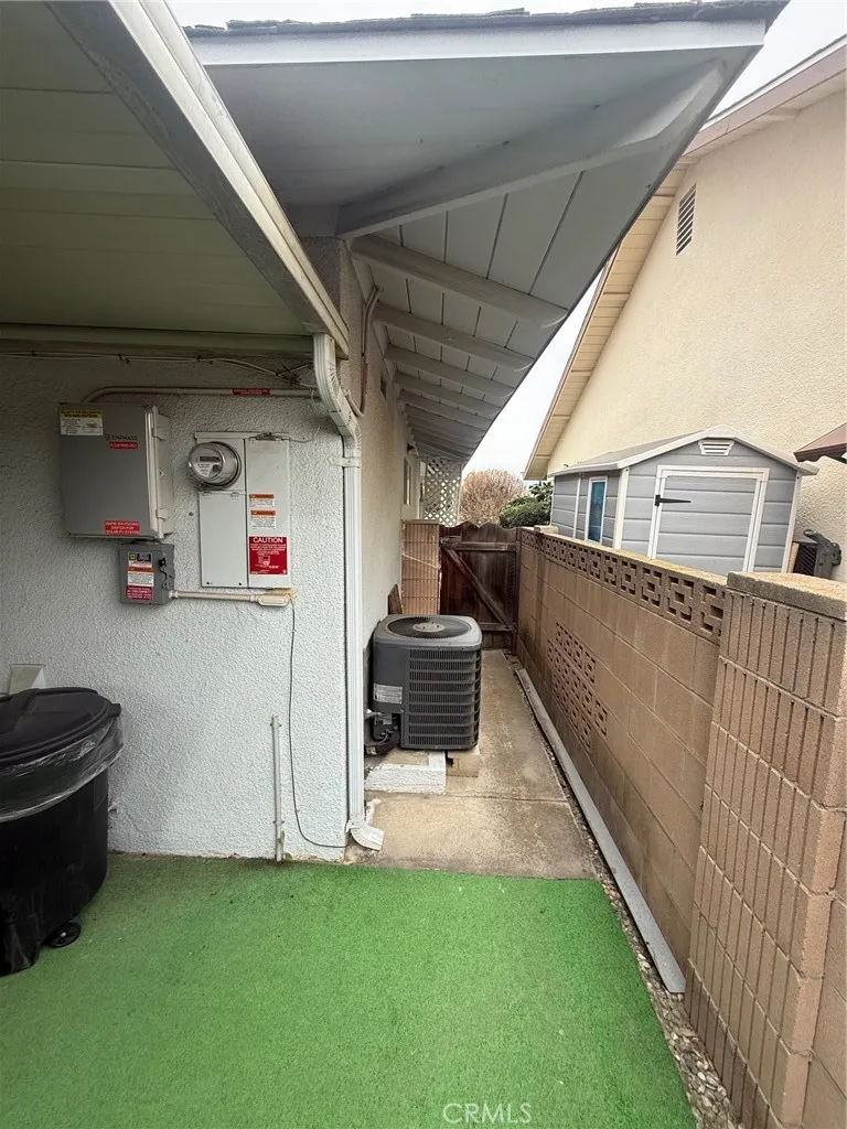 main property photo 14