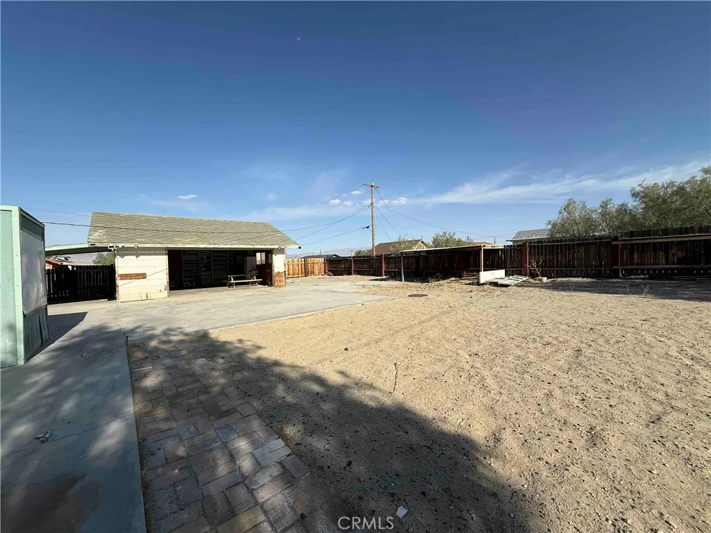 main property photo 27