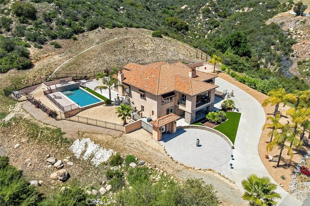 main property photo 48