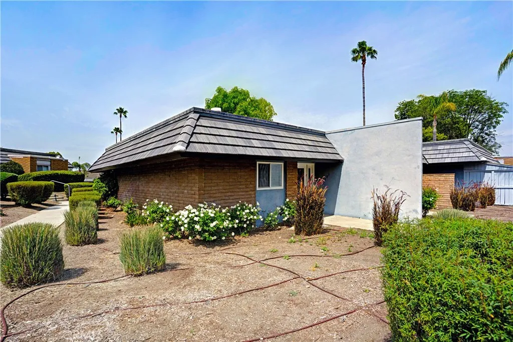 property viewer photo 3
