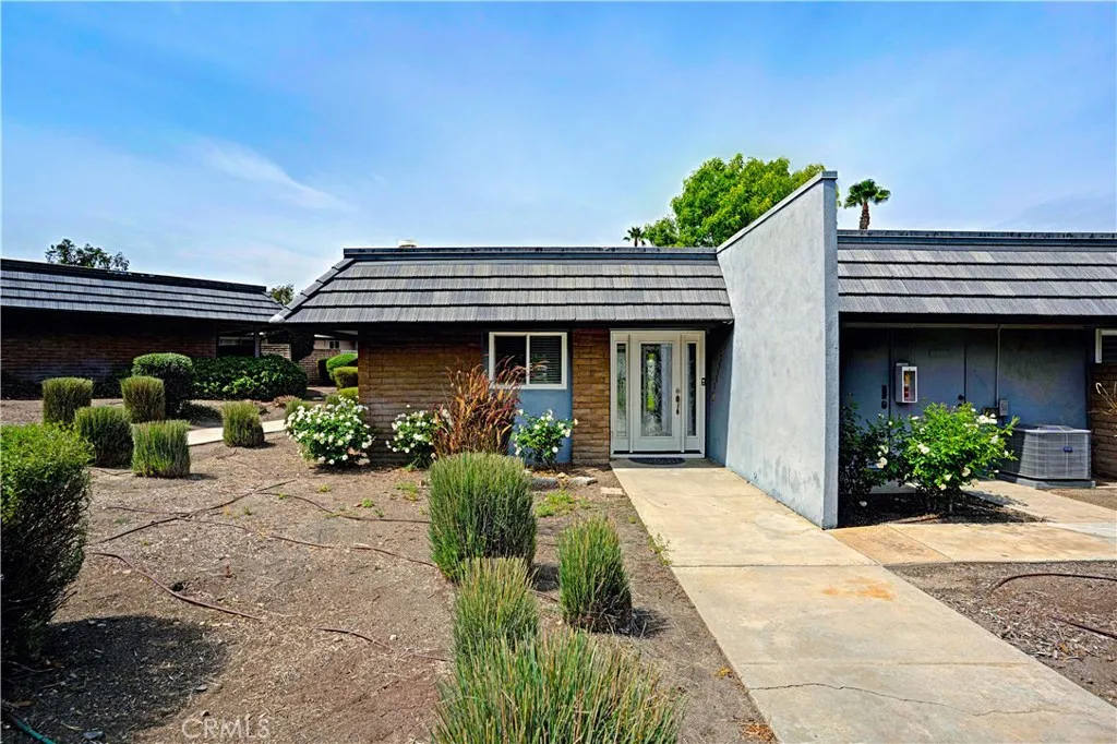property viewer photo 4