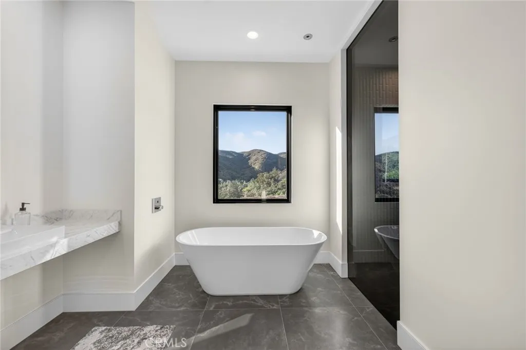 main property photo 74