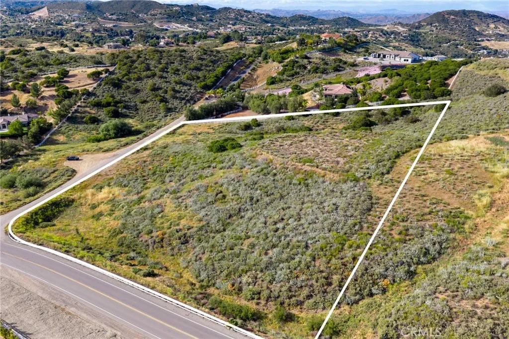 main property photo 7
