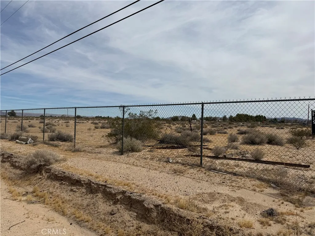 main property photo 10