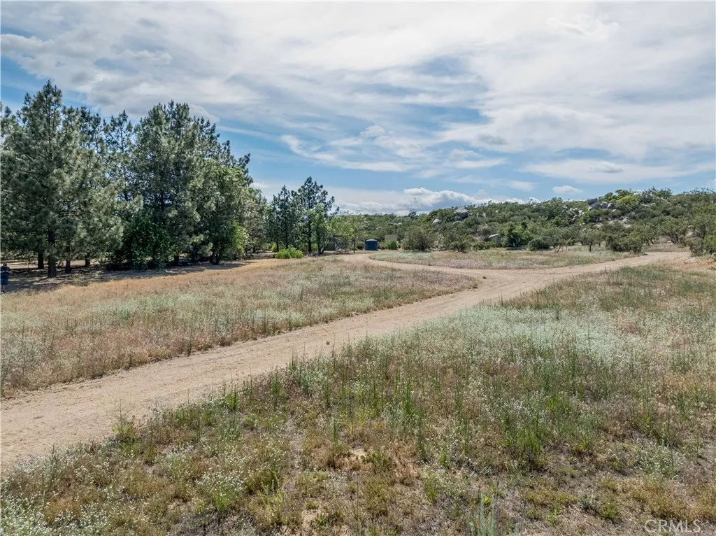 main property photo 11