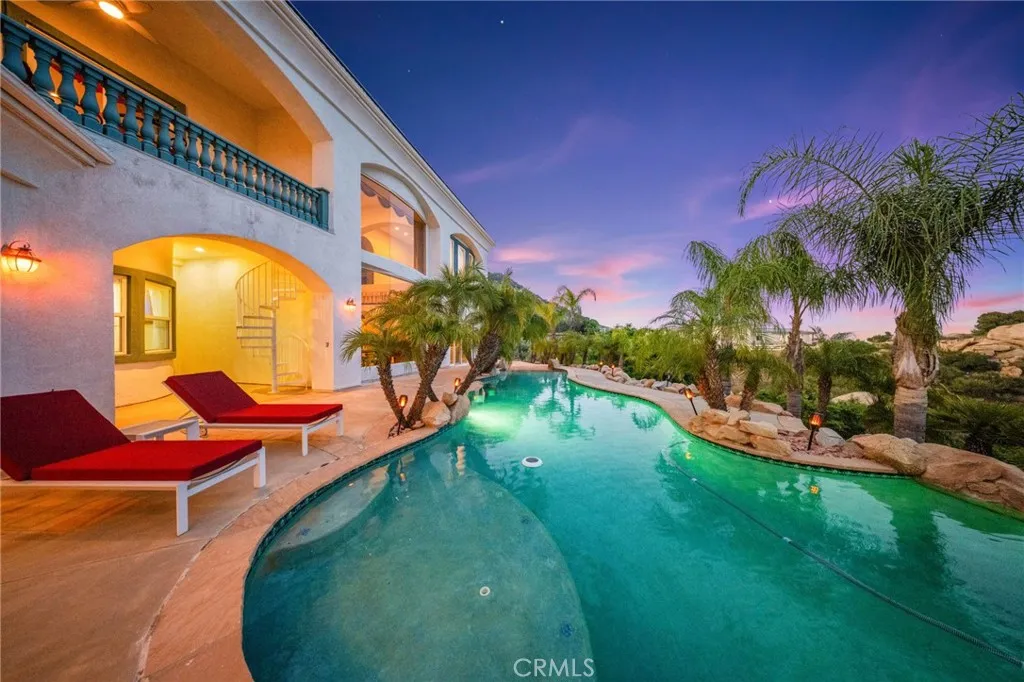 main property photo 19