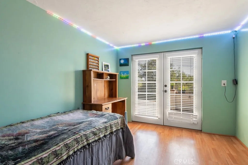 main property photo 16