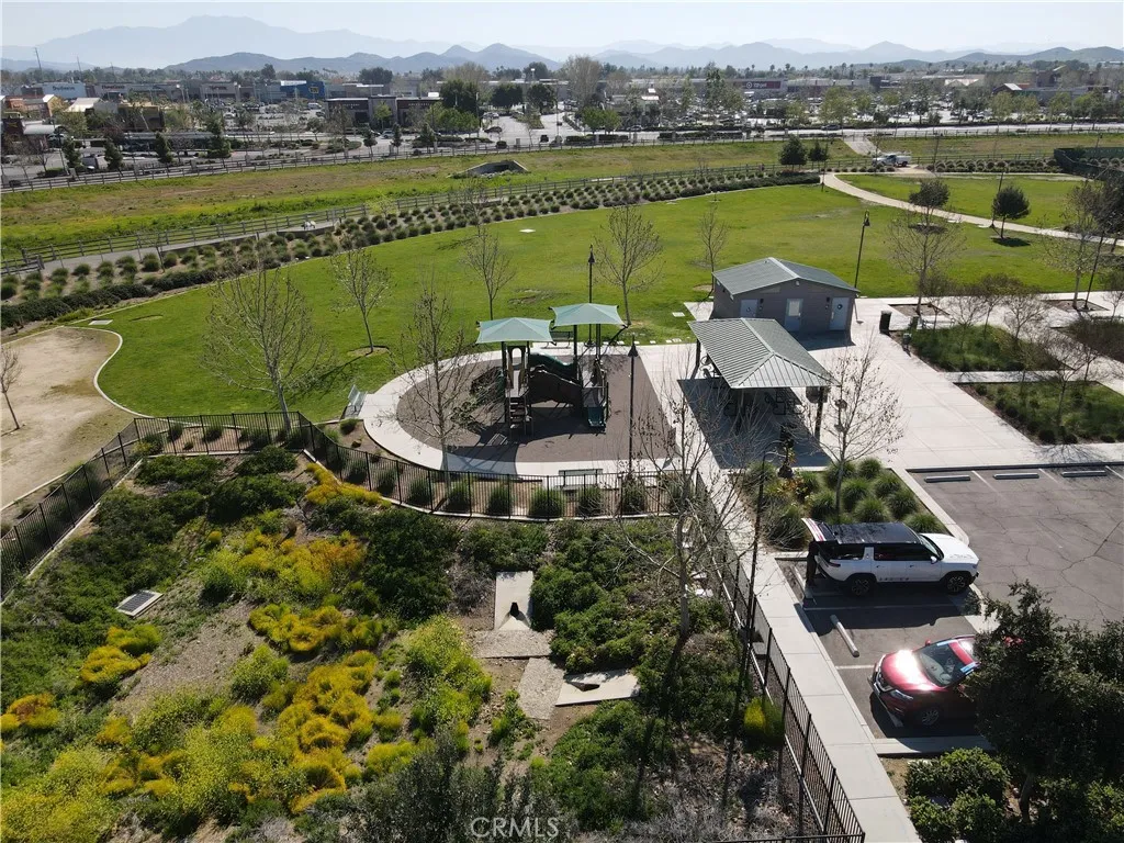 main property photo 74