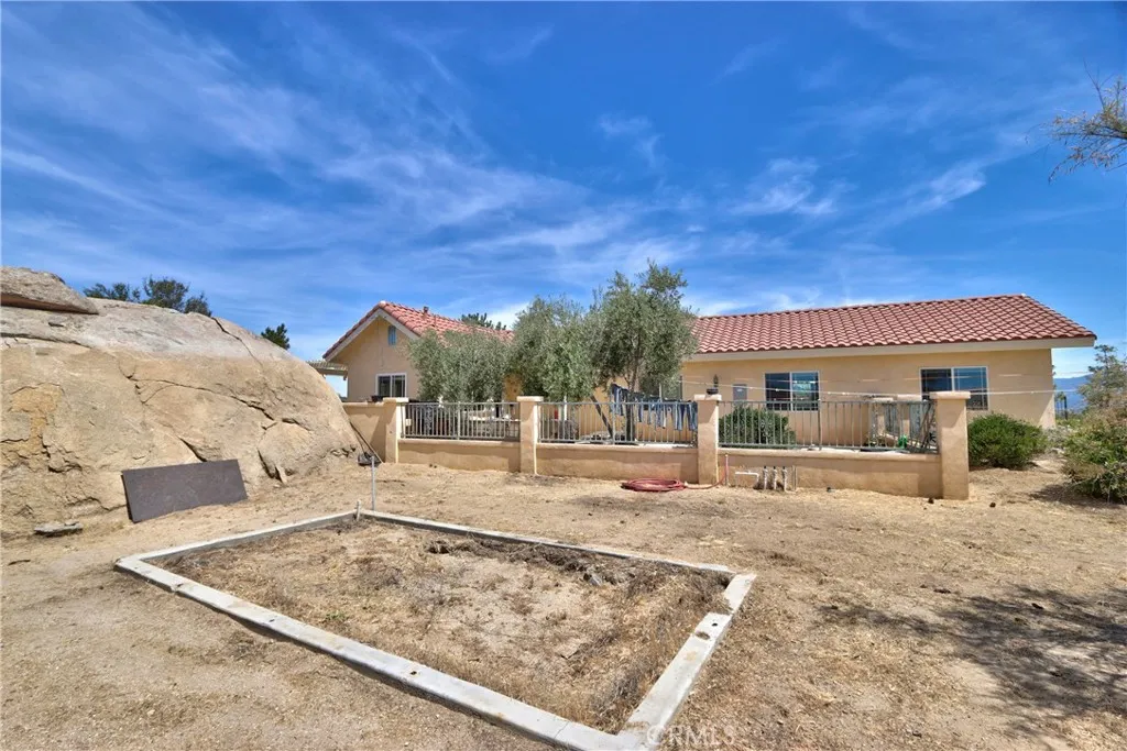 main property photo 30
