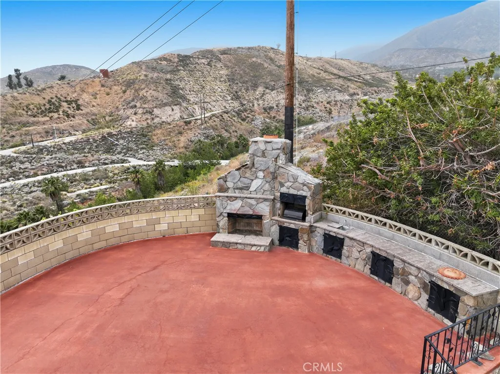main property photo 23