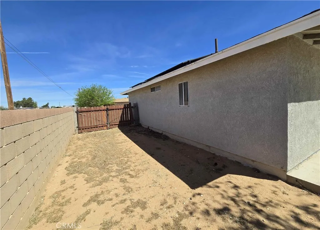 main property photo 14