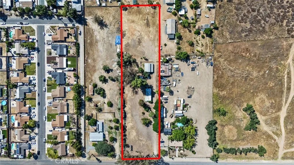 main property photo 13