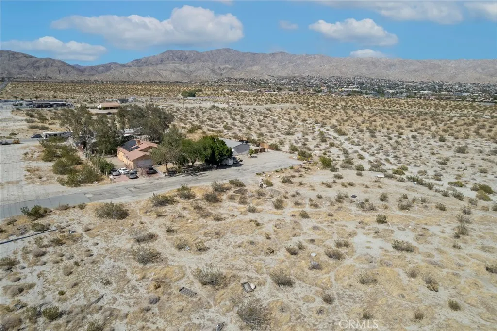 main property photo 8