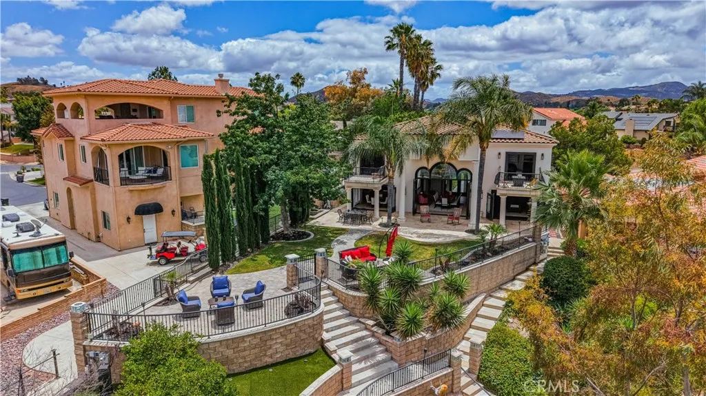 main property photo 50