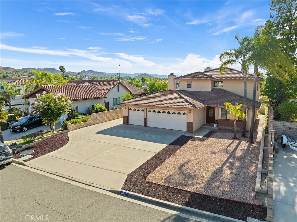 main property photo 54
