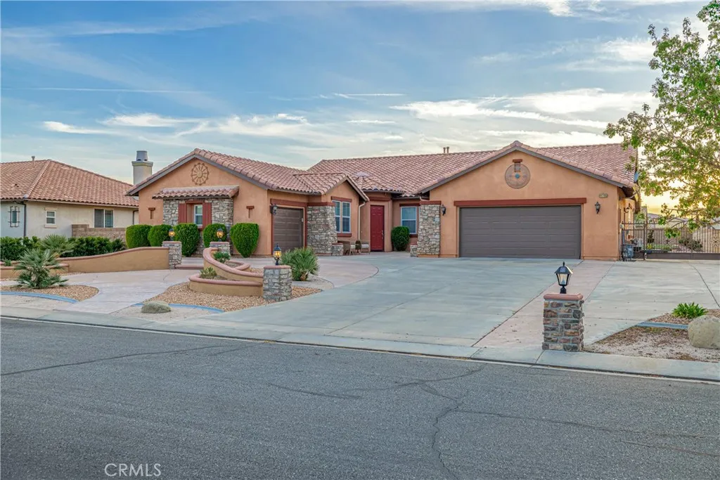 main property photo 45