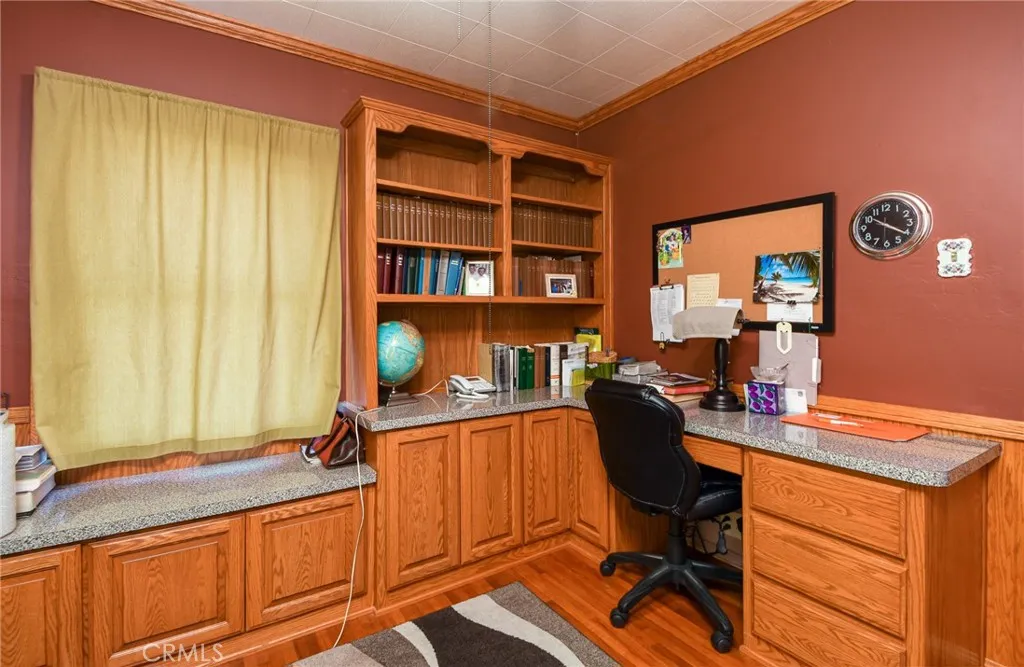main property photo 23