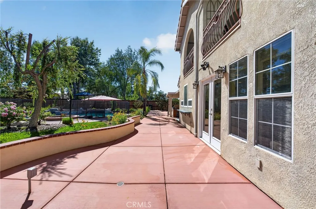 main property photo 51