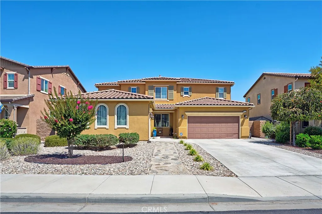 main property photo 3