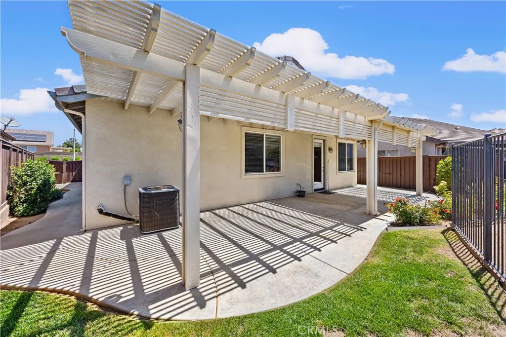 main property photo 31