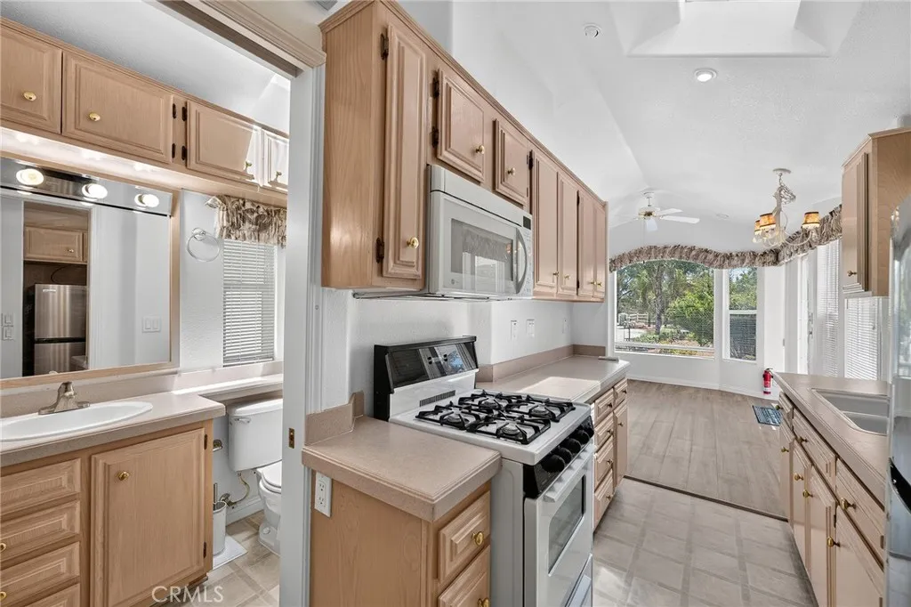 main property photo 59