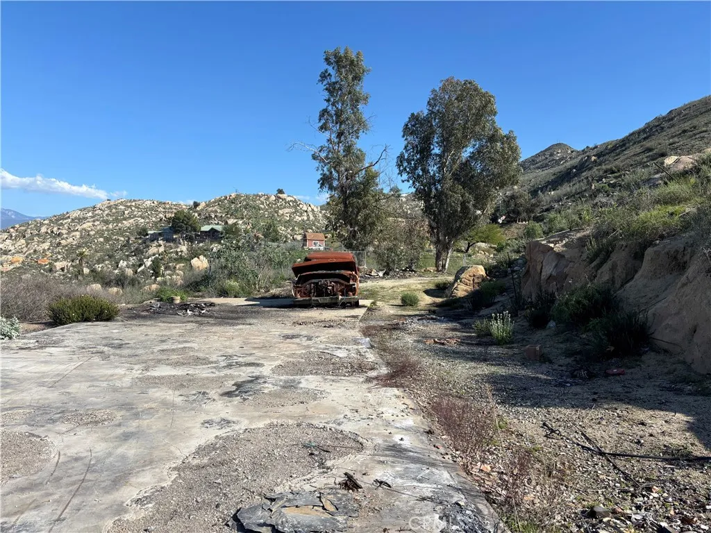 main property photo 17