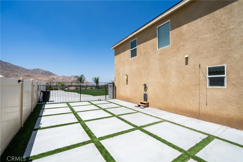 main property photo 61