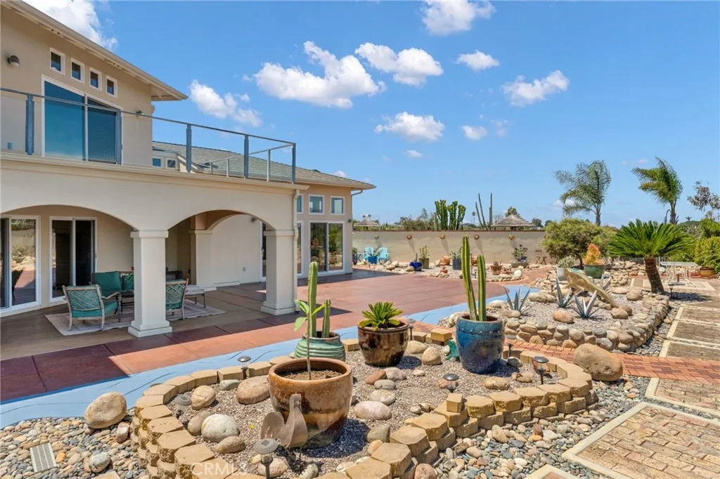 main property photo 45