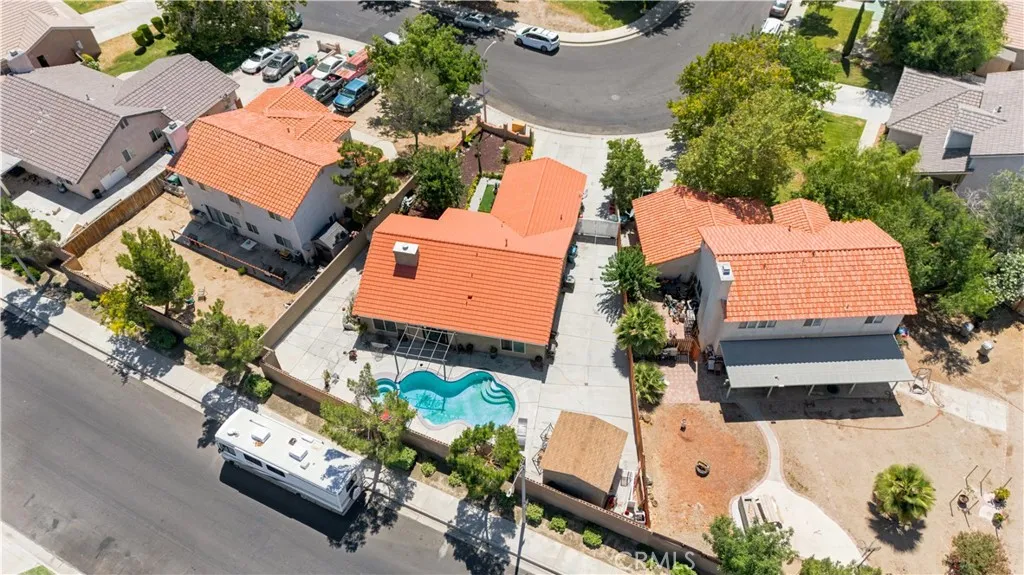 main property photo 22