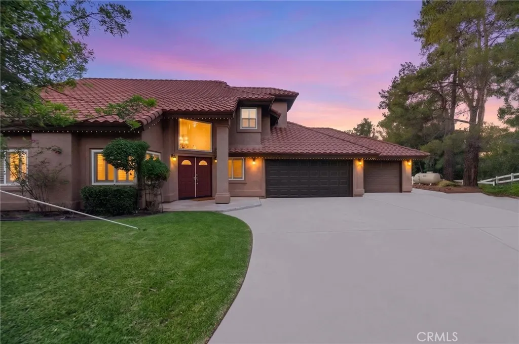 main property photo 74