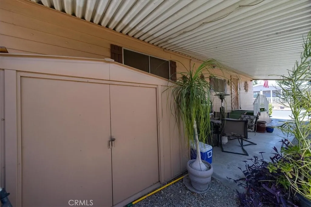main property photo 32