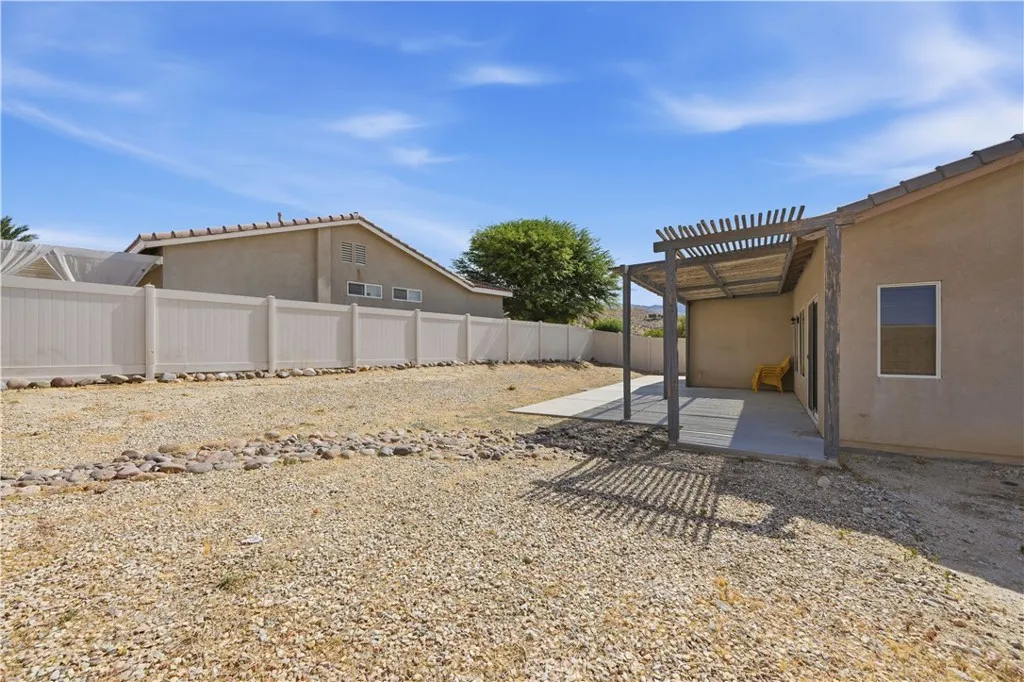 main property photo 22