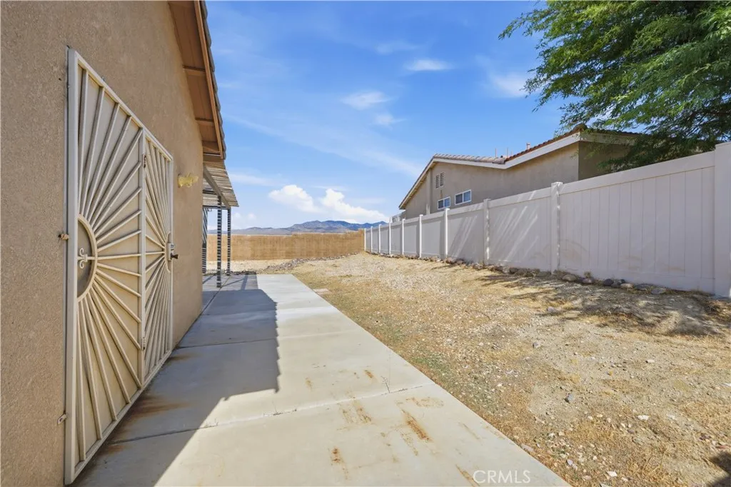main property photo 25