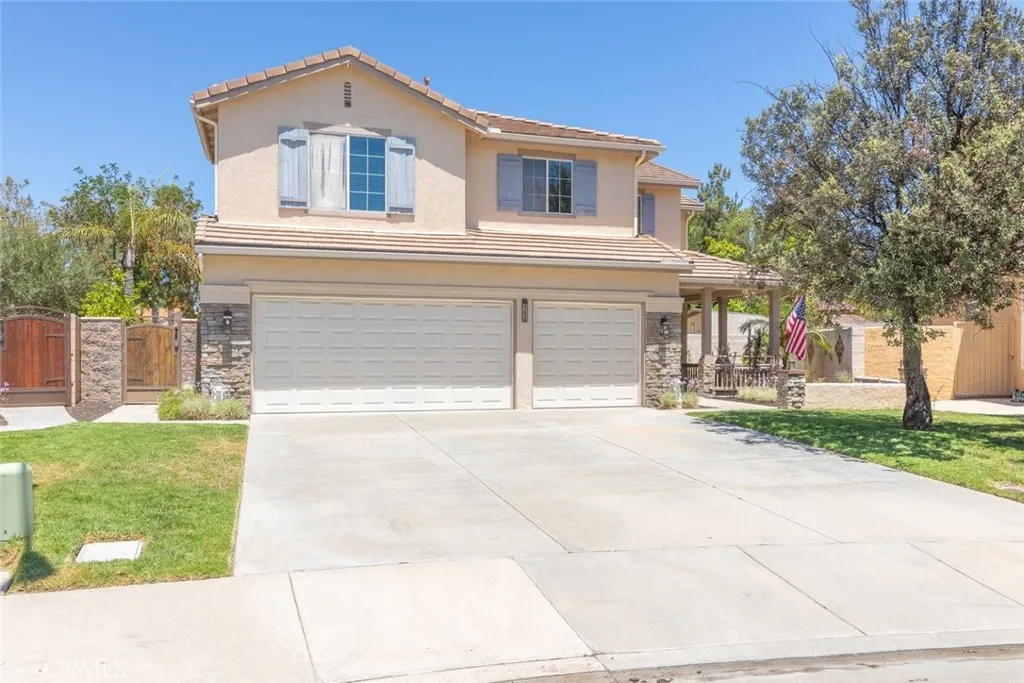 main property photo 2