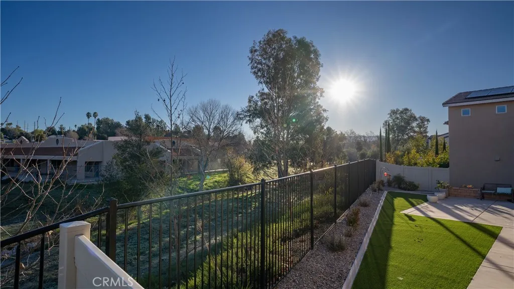 main property photo 40