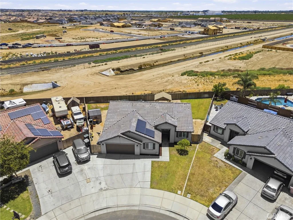 main property photo 42