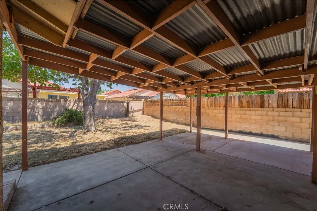 main property photo 13
