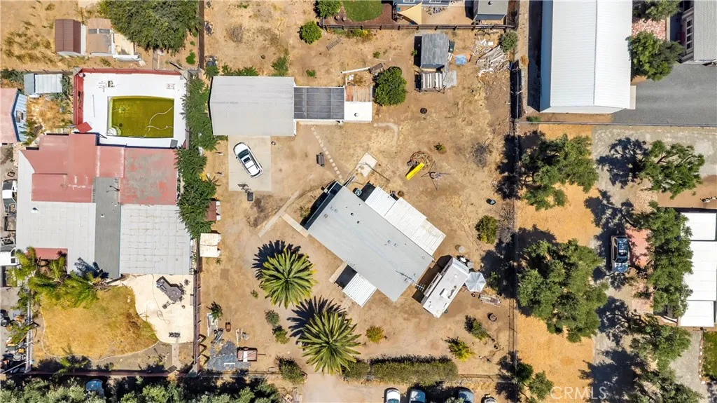 main property photo 36