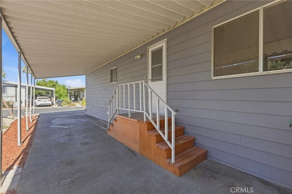 main property photo 14